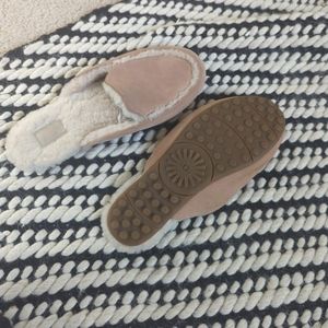 - Ugg slippers